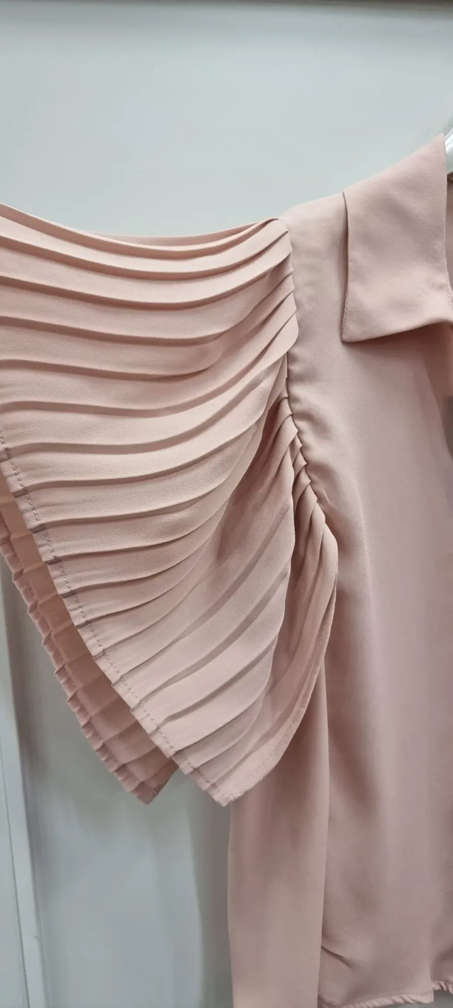 ARTIGLI art: AC36195- BLUSA CON MANICA PLISSE'
